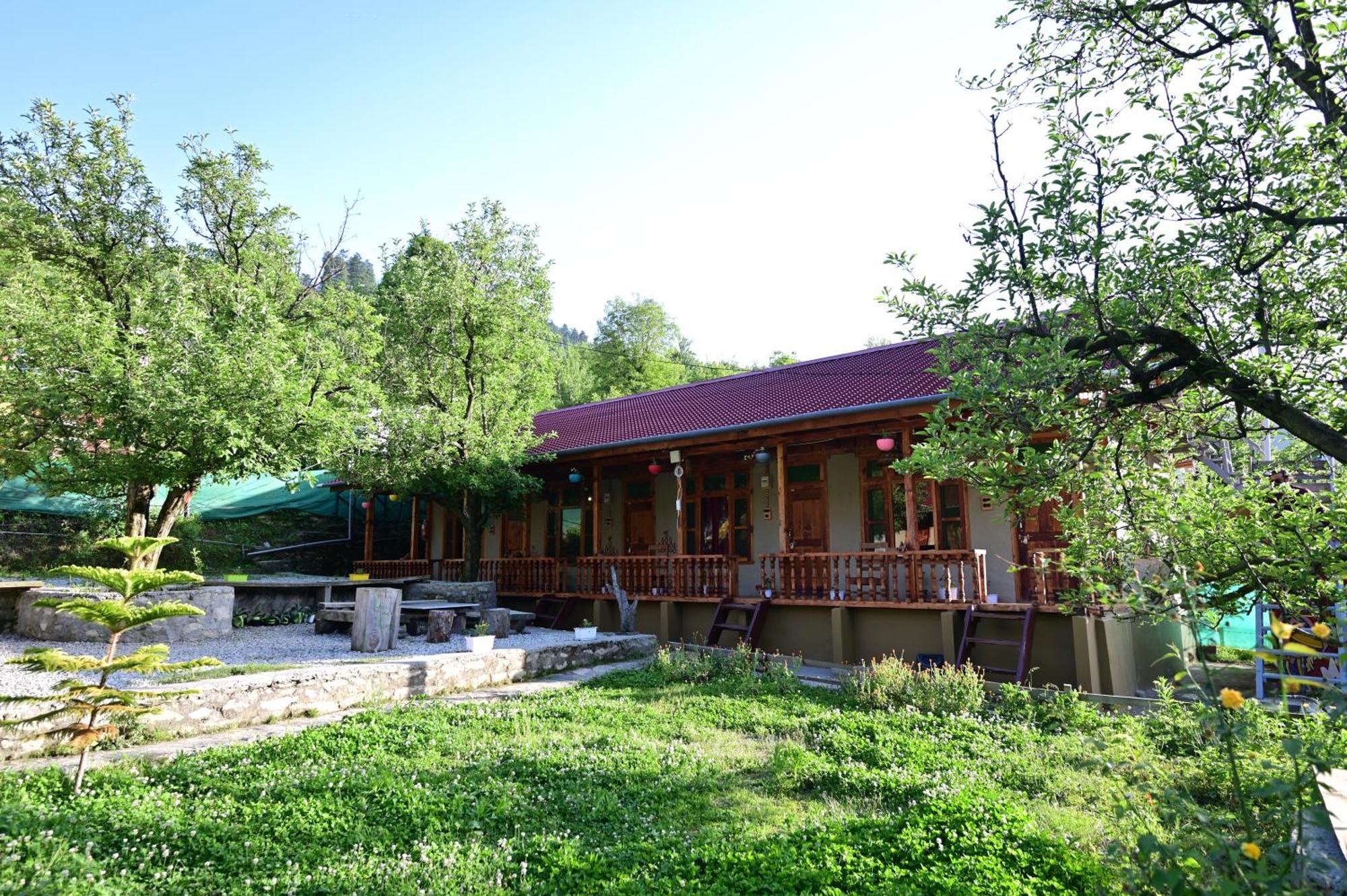 Himalayan Mud Resort Касоль Екстер'єр фото