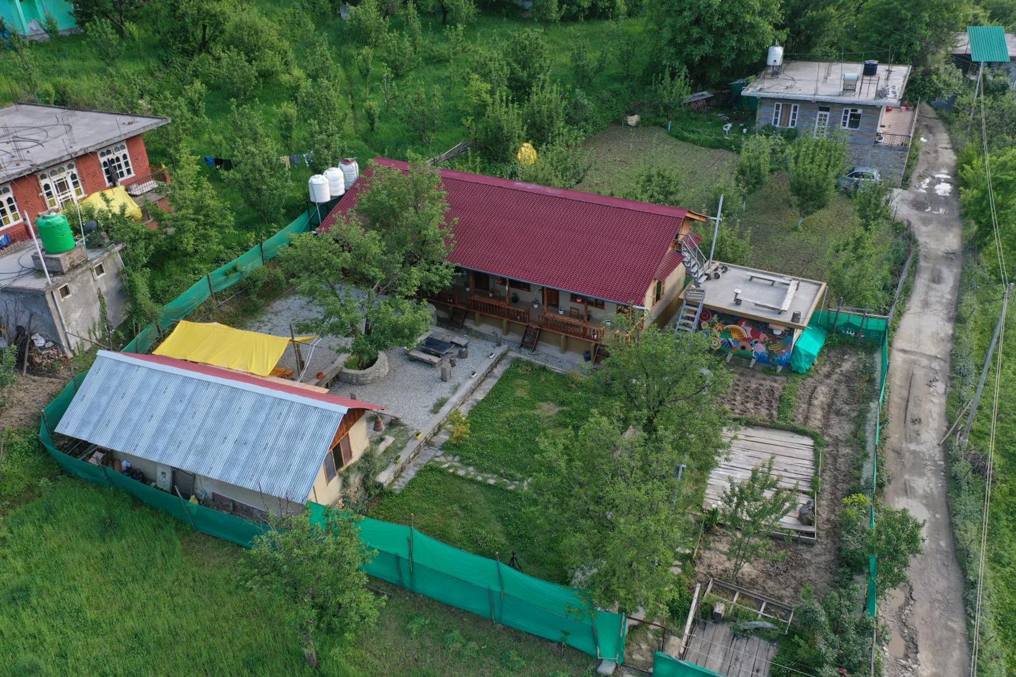Himalayan Mud Resort Касоль Екстер'єр фото