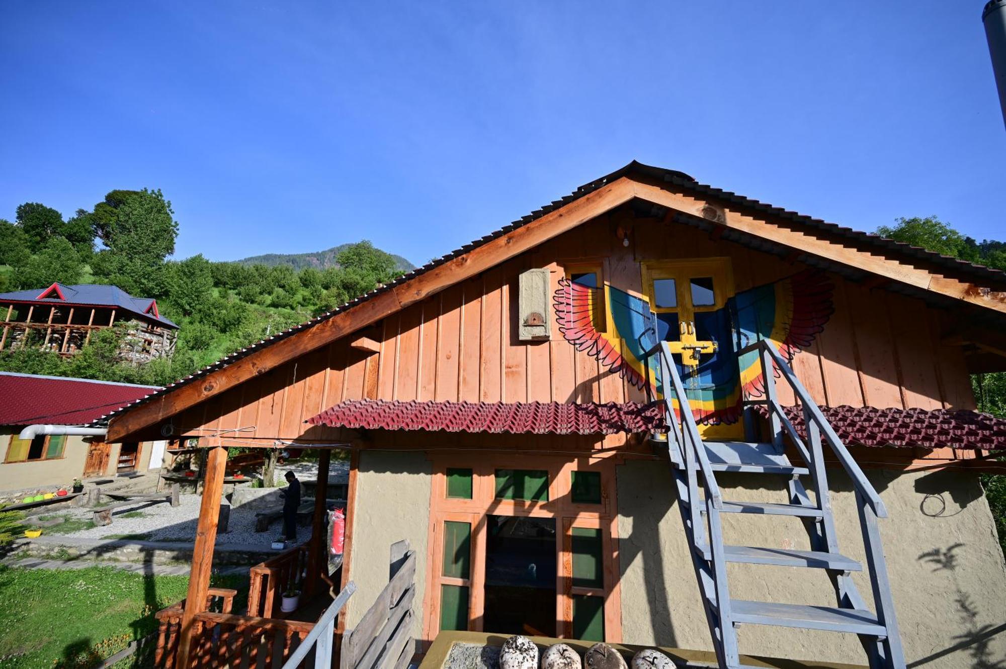 Himalayan Mud Resort Касоль Екстер'єр фото